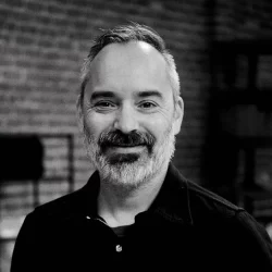 Aaron Edsinger headshot profile
